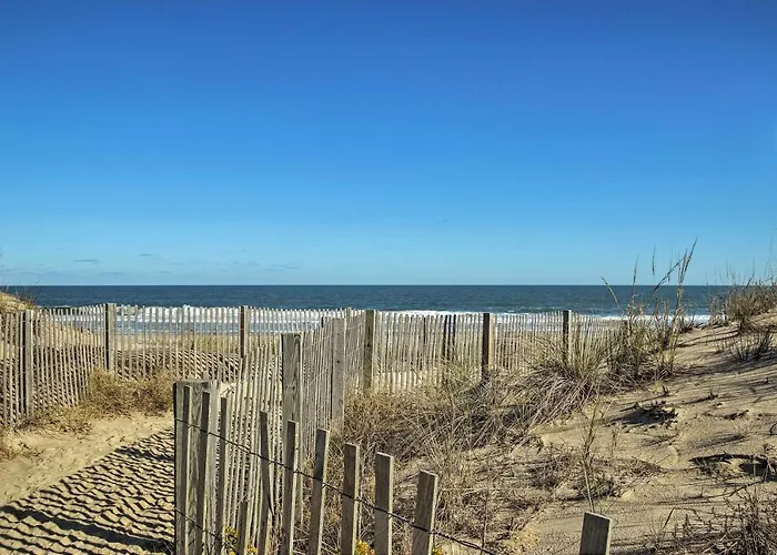 Stroll To Shore! W/ Balcony In Ocean Holiday home